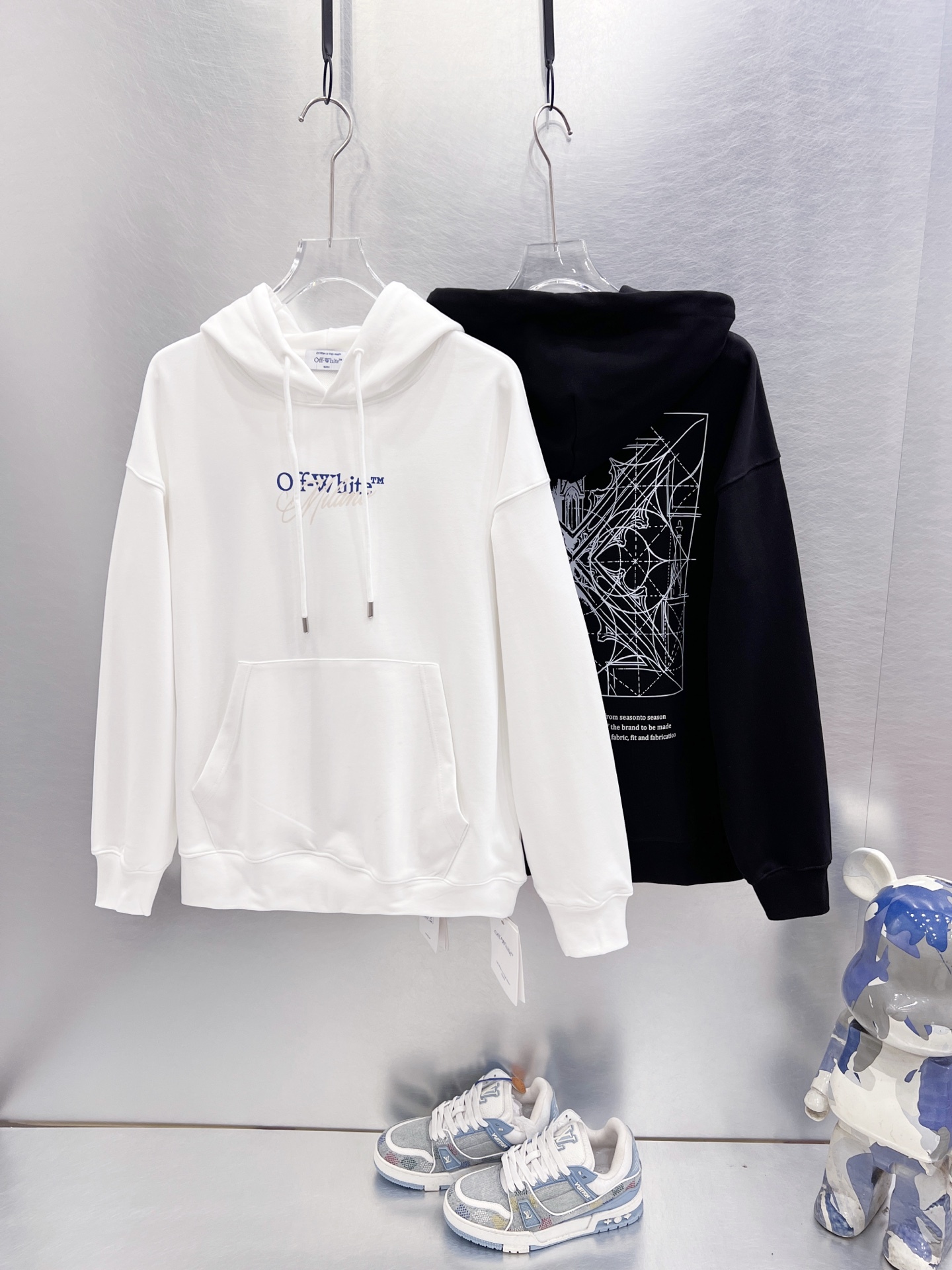 【OFF WHITE】 パーカー