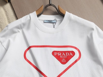 【PRADA】半袖 T シャツ