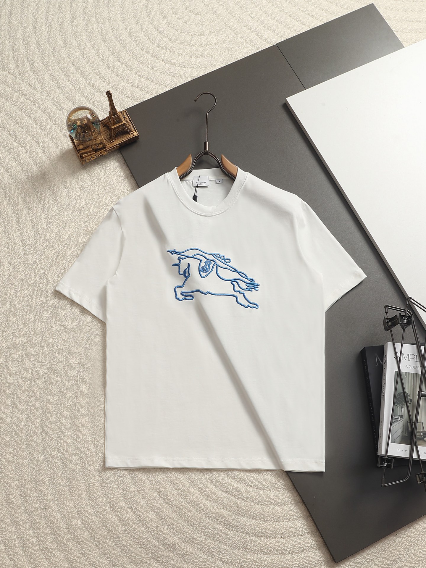 【BURBERRY】刺繍半袖 T シャツ