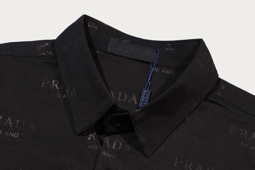 【PRADA 公式旗艦店】プラダ シャツ ご好評に付き再入荷 240803