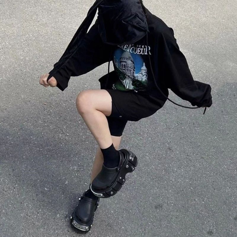 【BALENCIAGA 海外ブランド直営店】*HOT*男の子も女の子も着られます HARDCROCS™ ミュール