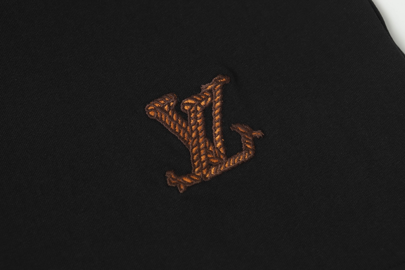 【LOUIS VUITTON】刺繍 半袖 T シャツ