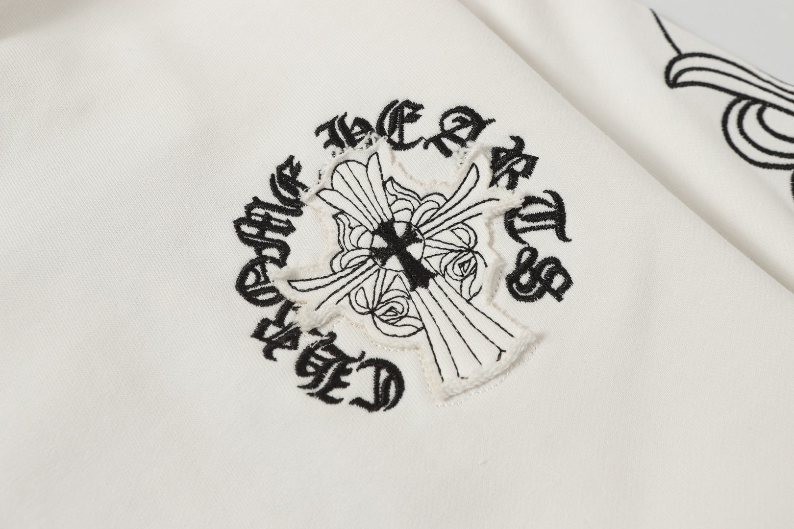 【CHROME HEARTS】クロムハーツ パーカー