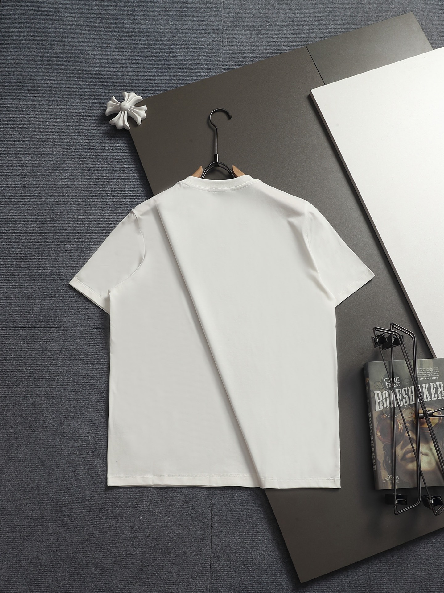 【DIOR】刺繍 半袖 T シャツ