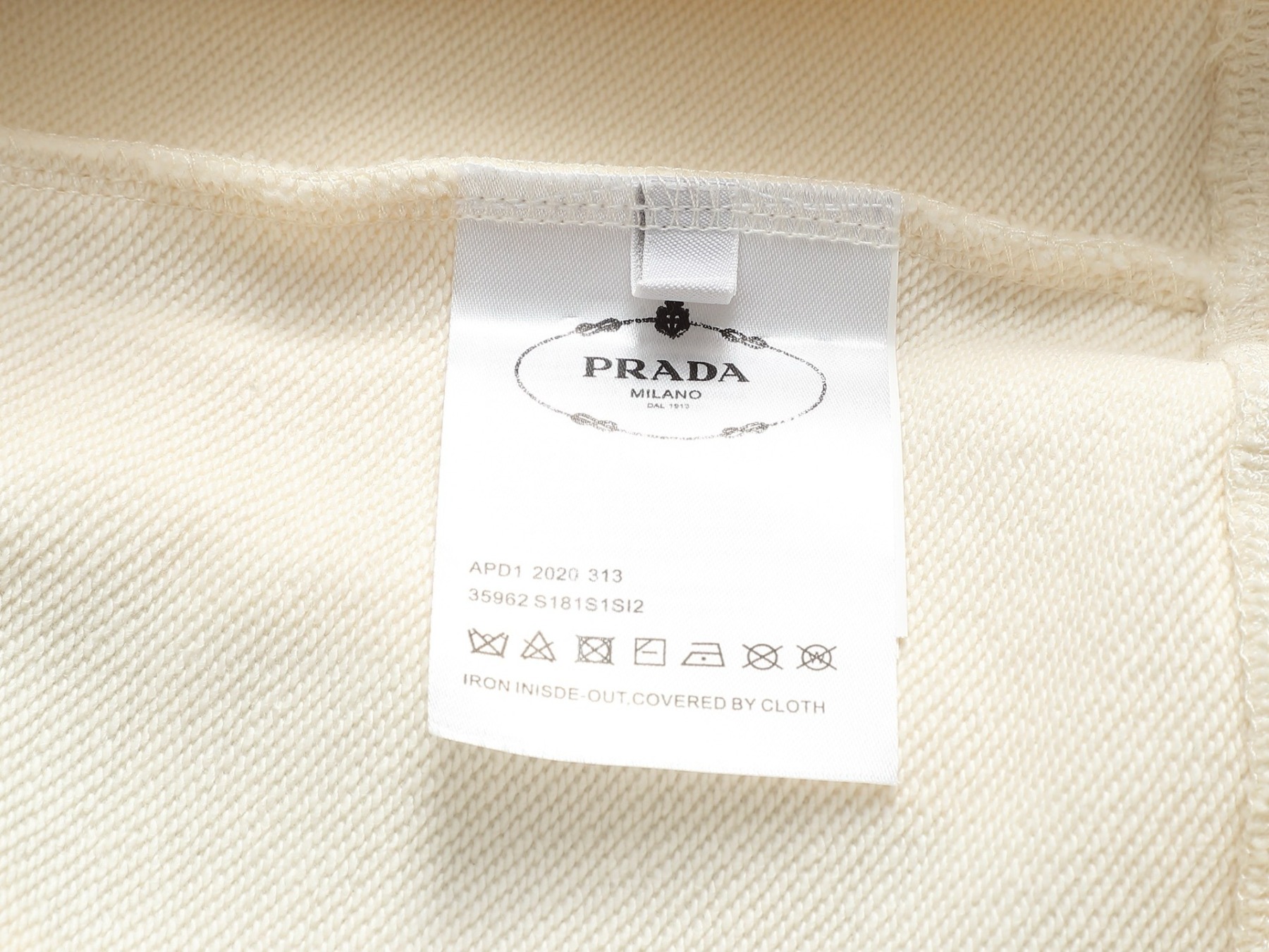 【PRADA】プラダ 刺繍パーカー