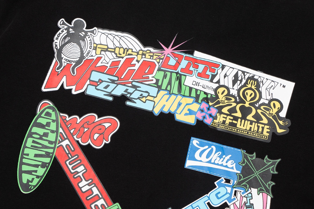 OFF-WHITE(オフホワイト) 2023　春夏新作　半袖シャツ　Tシャツ 矢じり　100％純綿生地　　快適　通気性が良い　シンプルの風格　かっこいい　黒　男女兼用