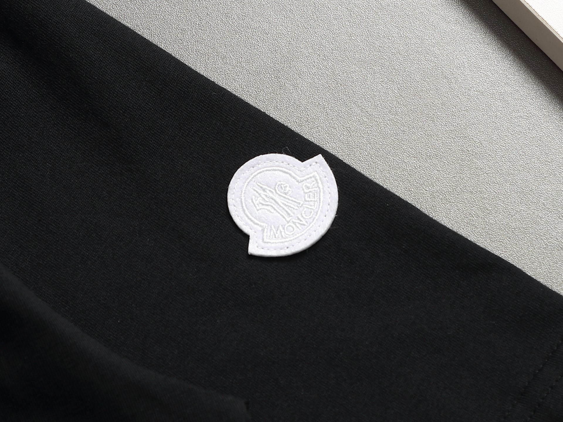 【MONCLER】半袖 T シャツ