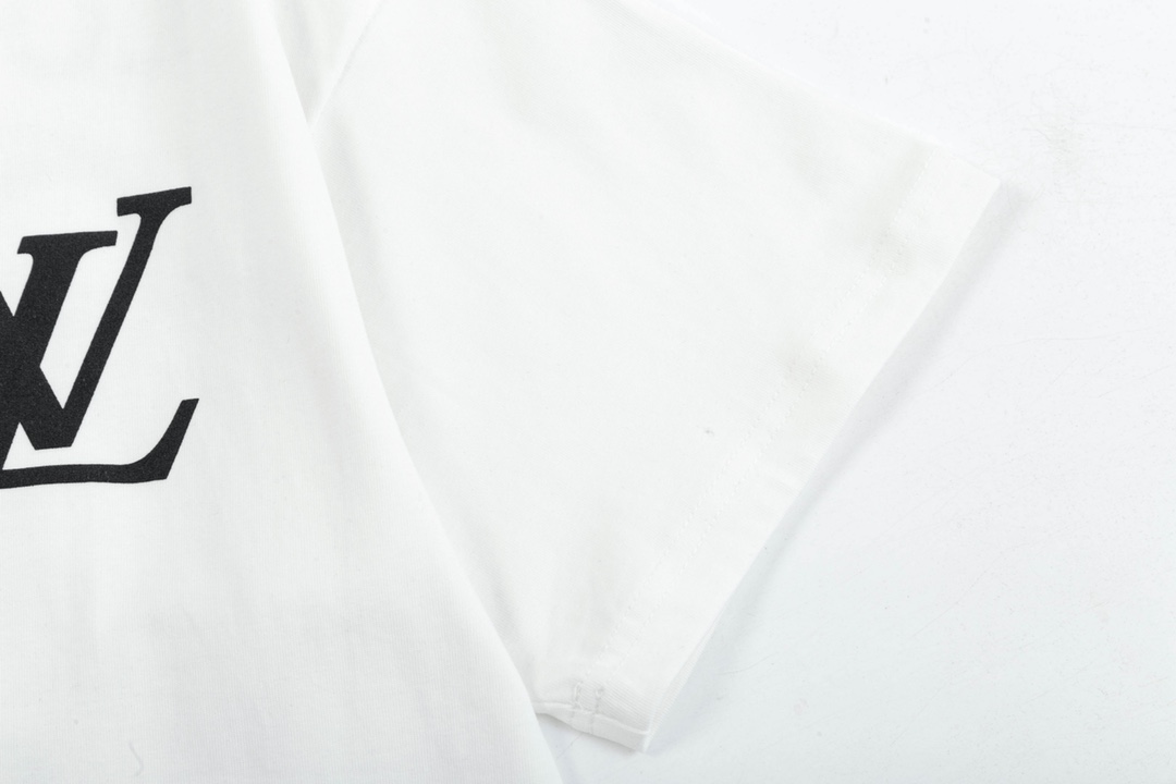 【LOUIS VUITTON】半袖 T シャツ