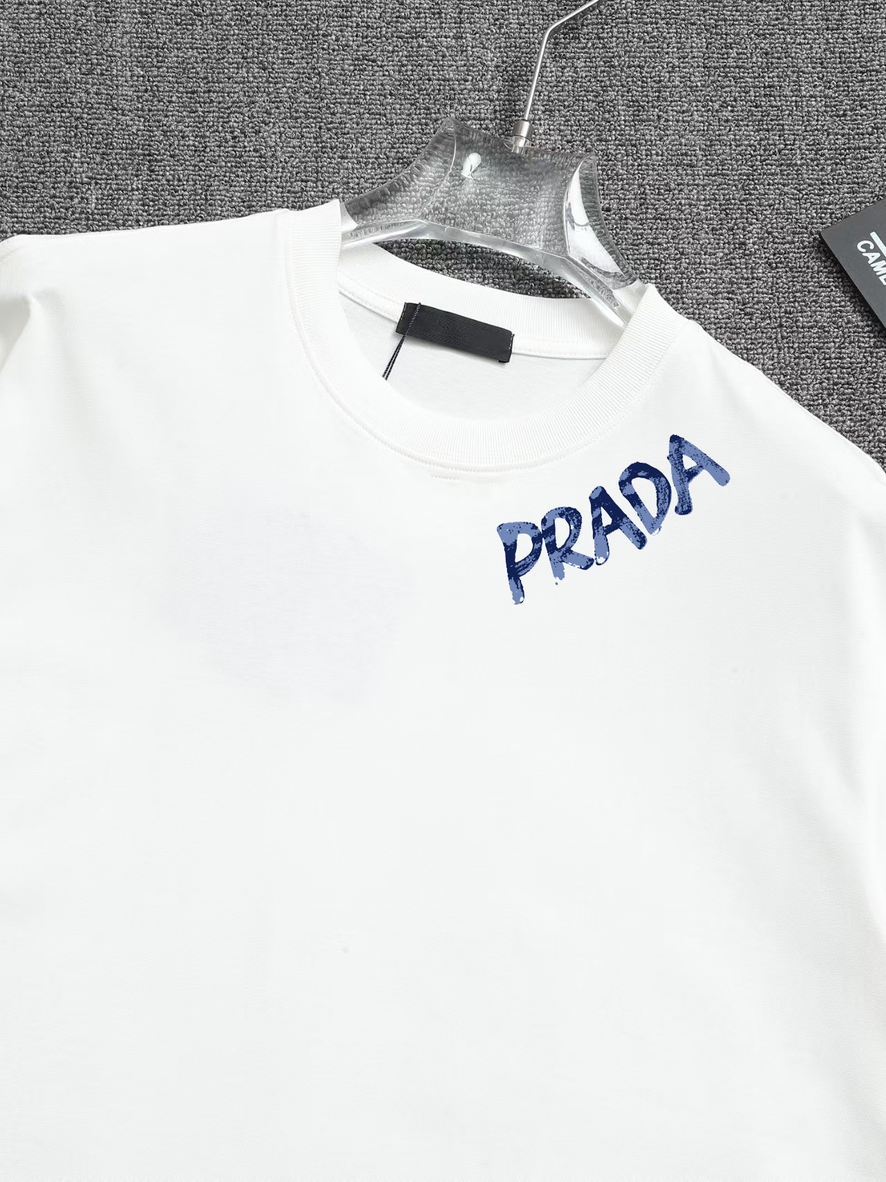 【PRADA】半袖 T シャツ