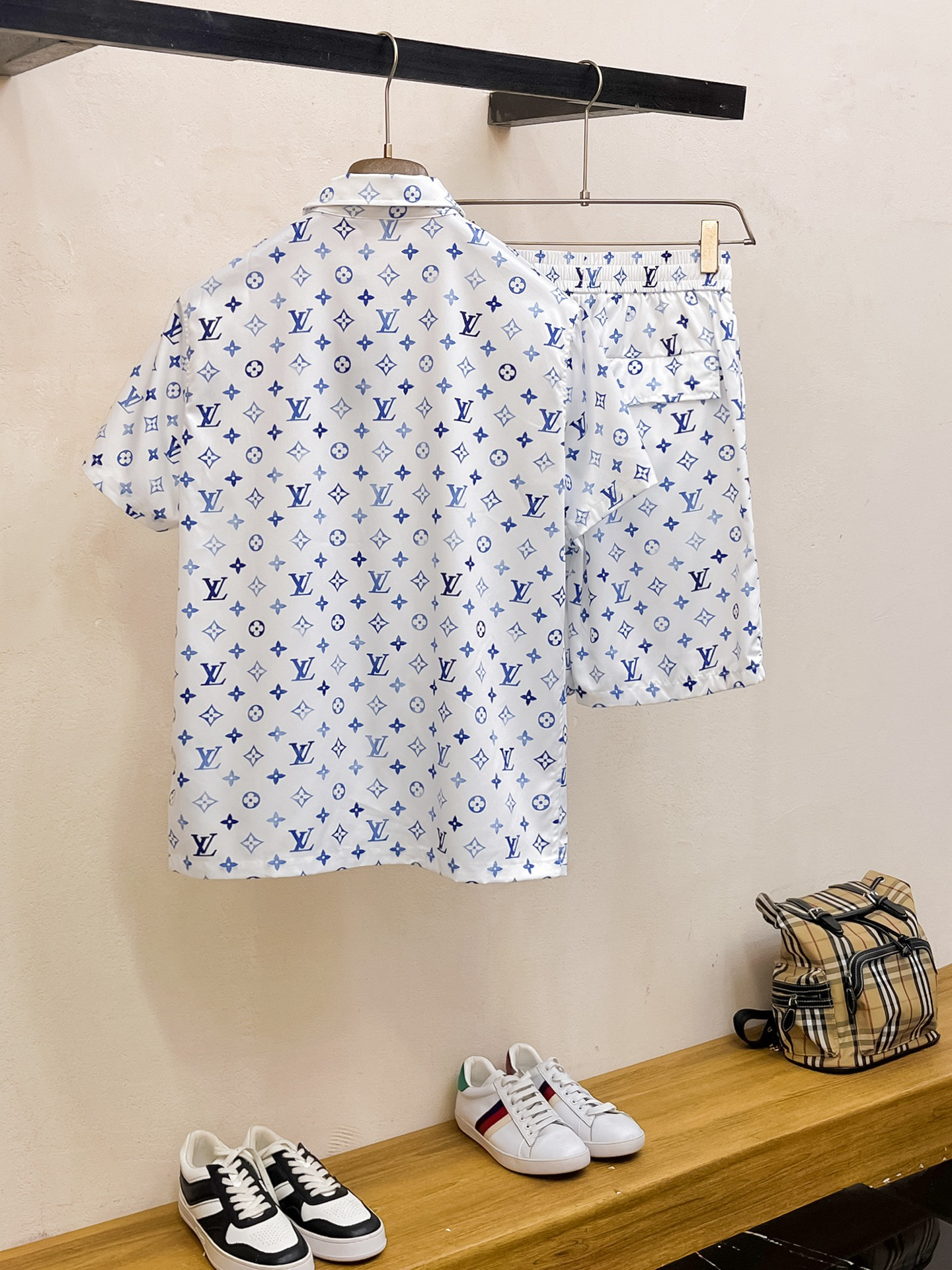 【LOUIS VUITTON】半袖シャツショートパンツ セットアップ