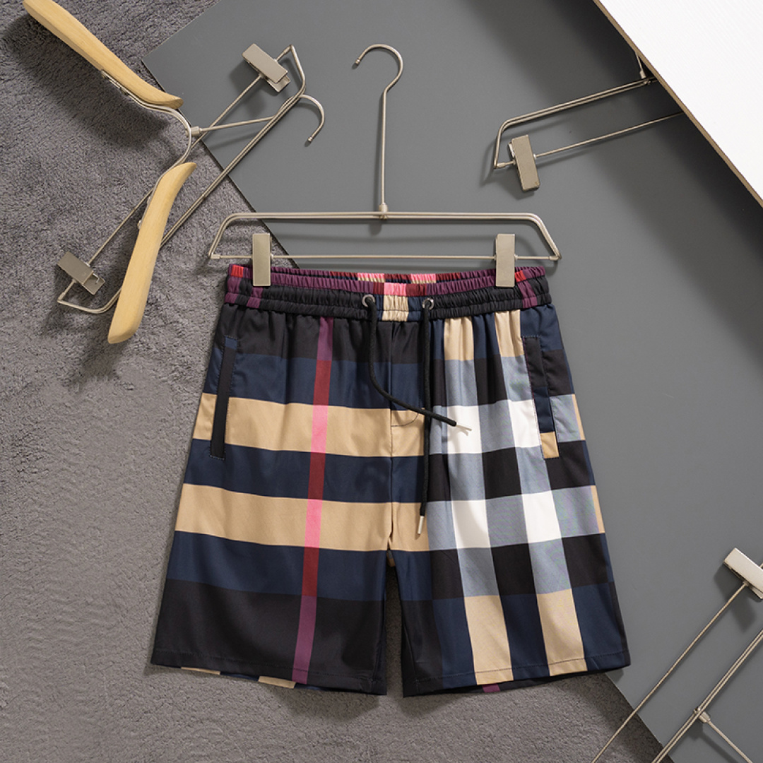 【BURBERRY】ショートパンツ