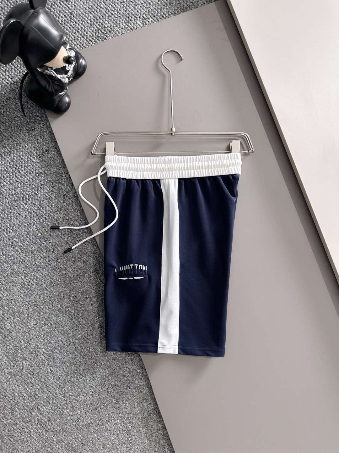 【LOUIS VUITTON】半袖T シャツショートパンツ セットアップ