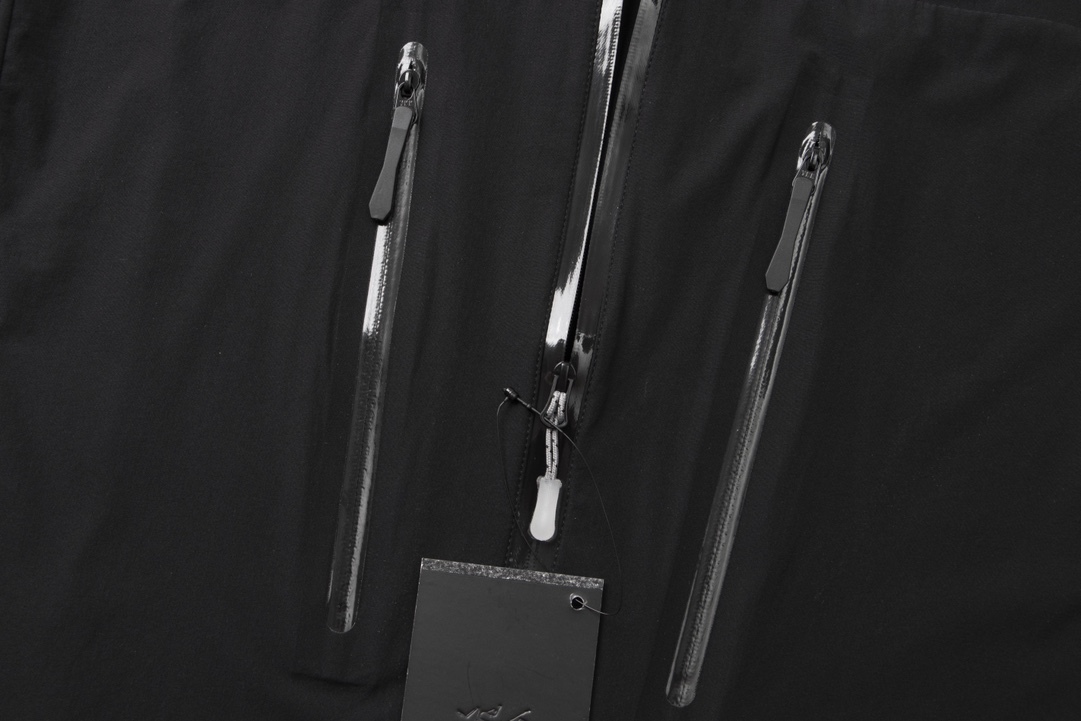【ARC'TERYX】Alpha シェルジャケット