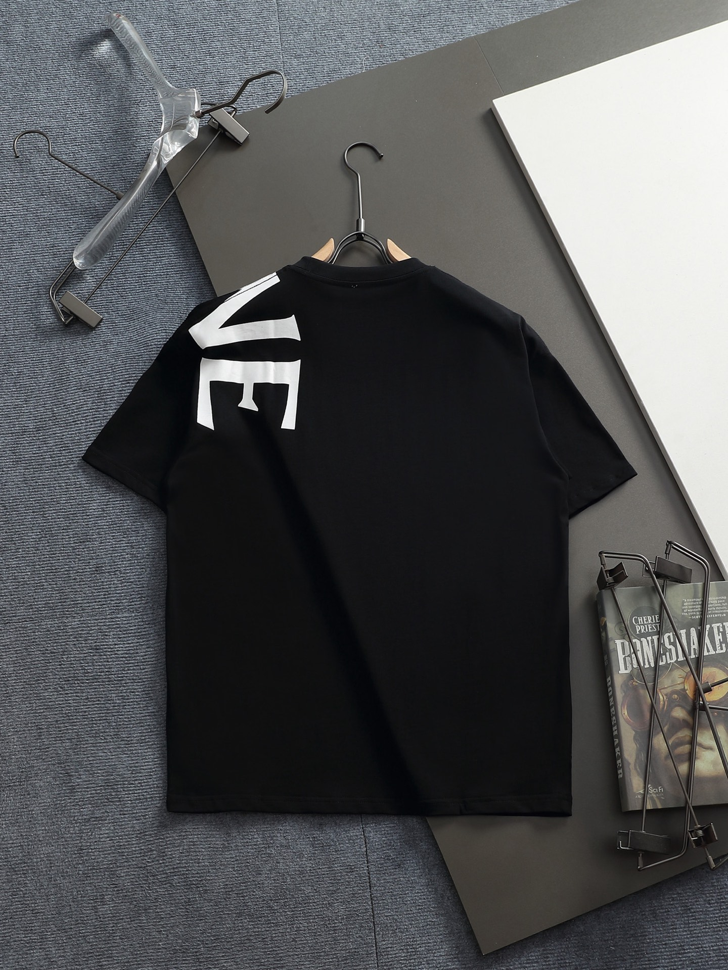【LOEWE】半袖 T シャツ