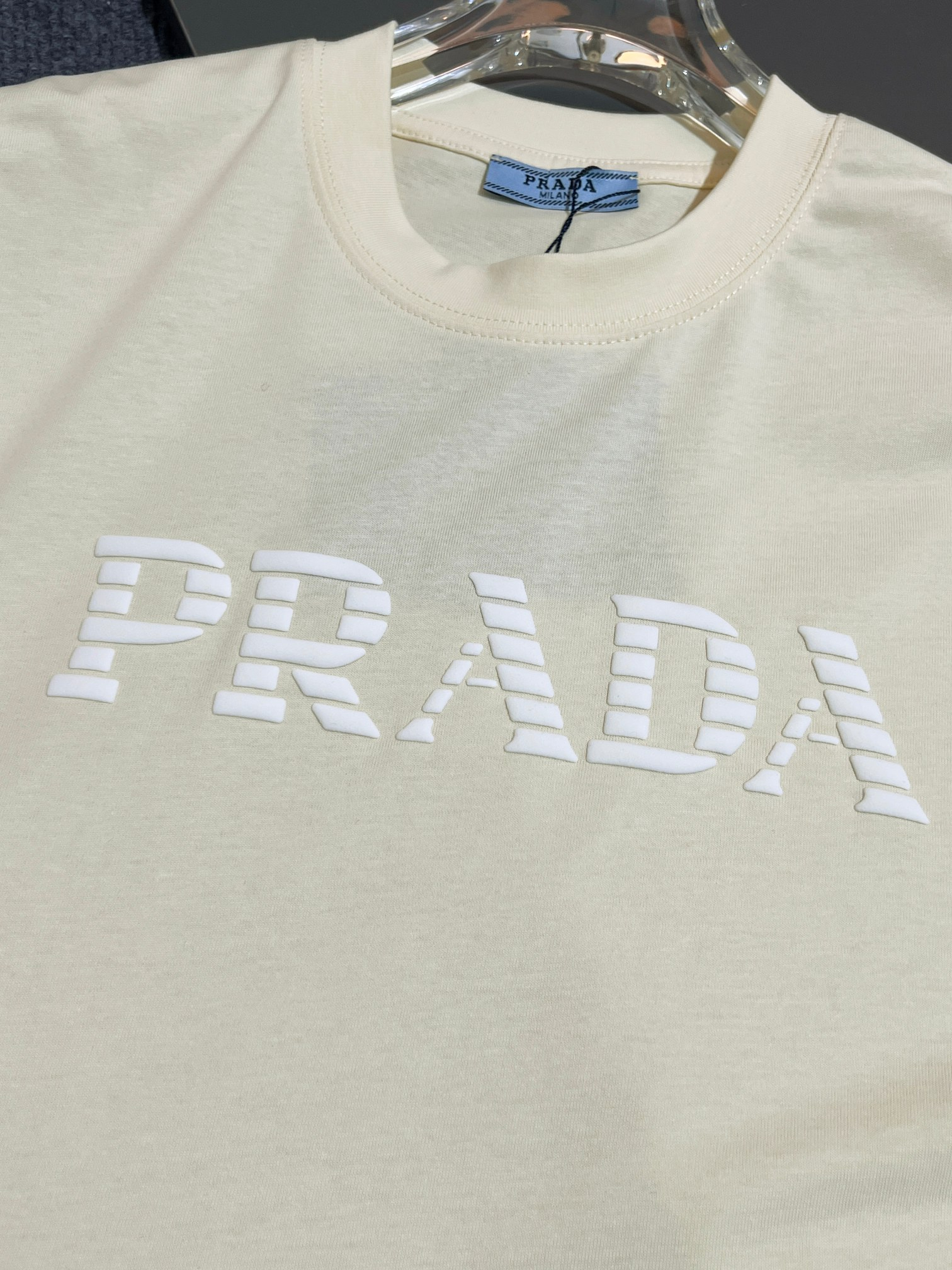 【PRADA】半袖 T シャツ