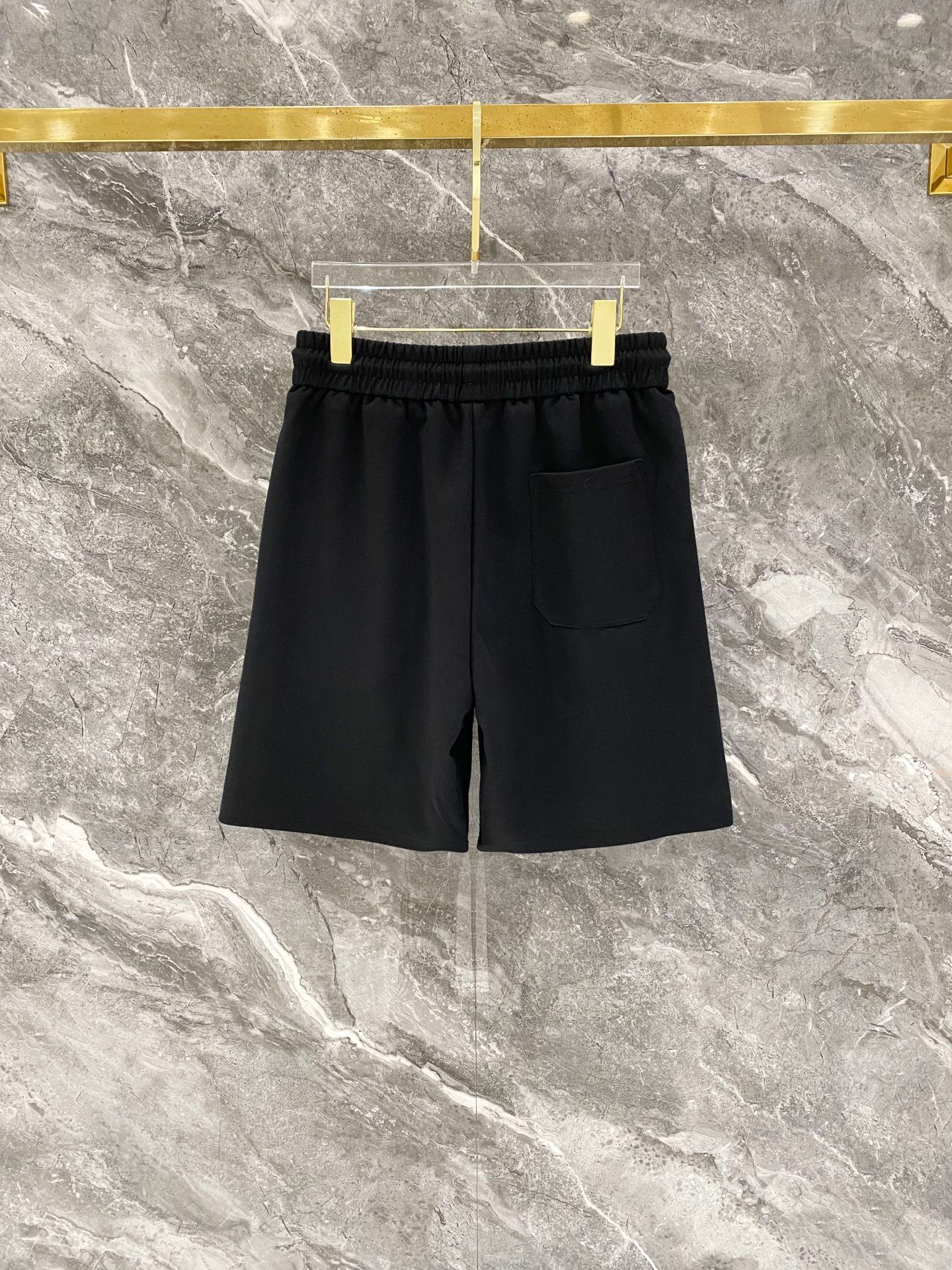 【PRADA】半袖T シャツショートパンツ セットアップ