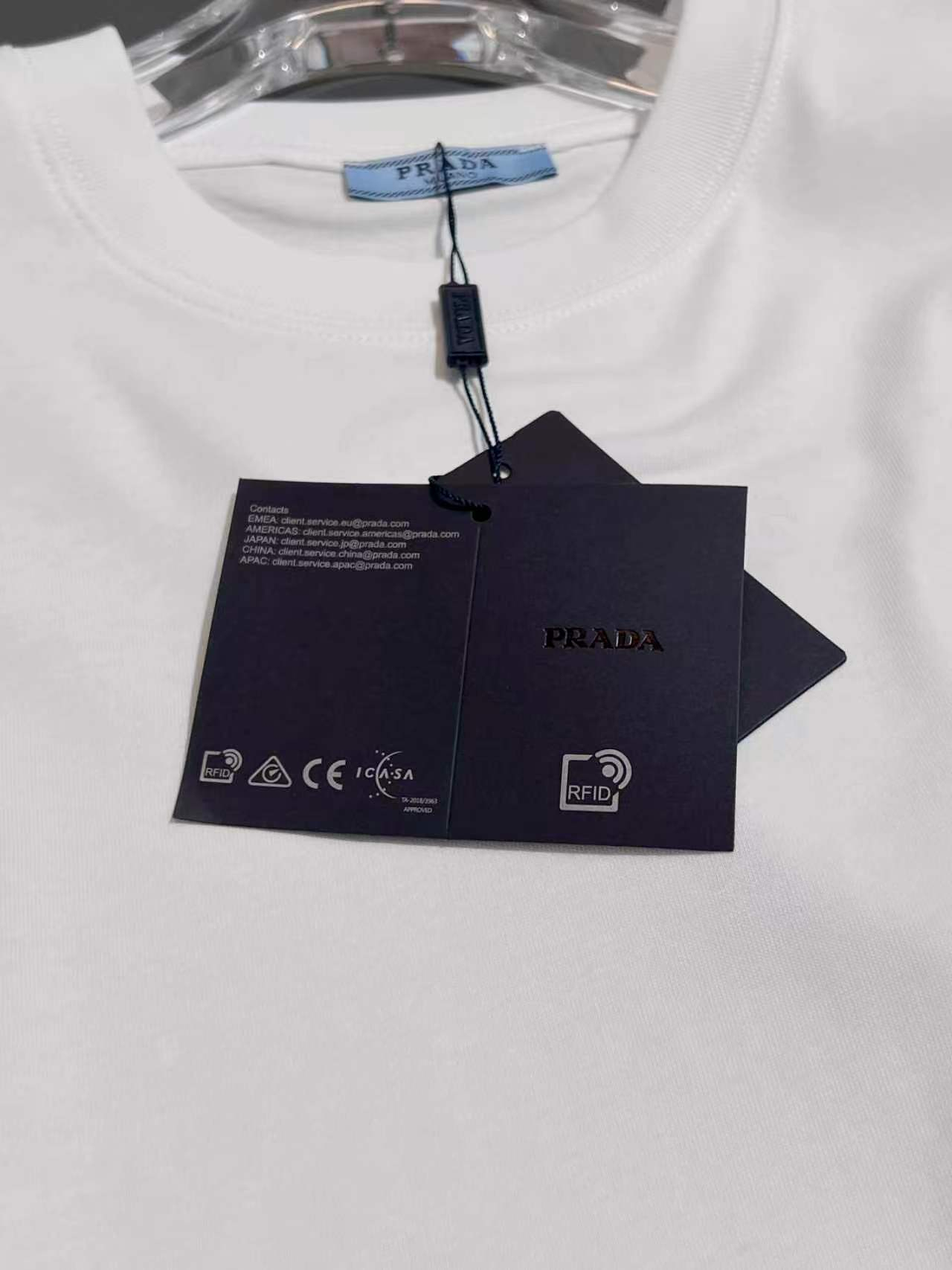 【PRADA】半袖 T シャツ