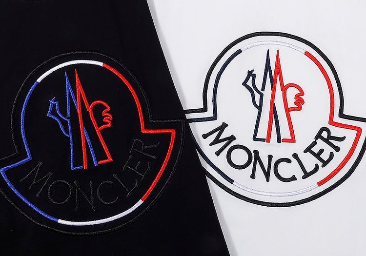 【Moncler 】男女兼用、ご好評に付き再入荷！
