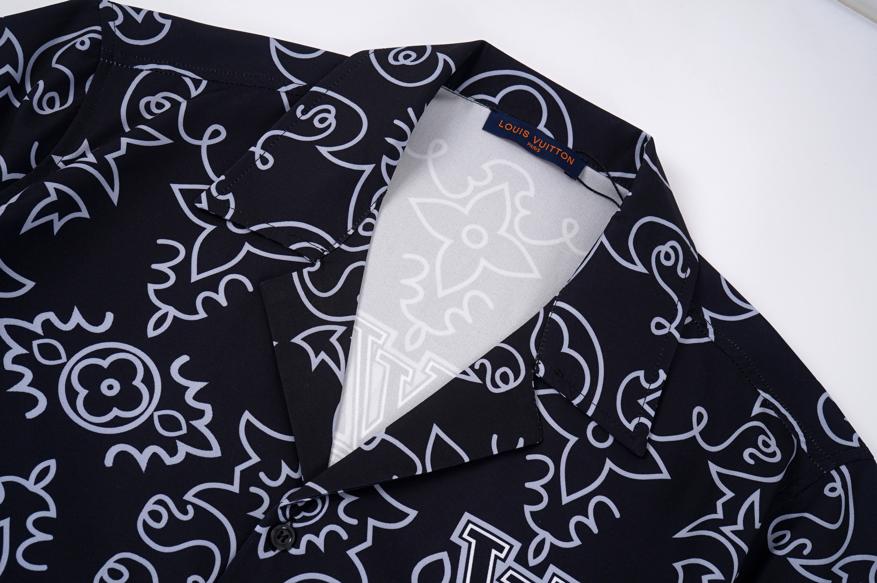 【LOUIS VUITTON】半袖 シャツ ショートパンツ セットアップ