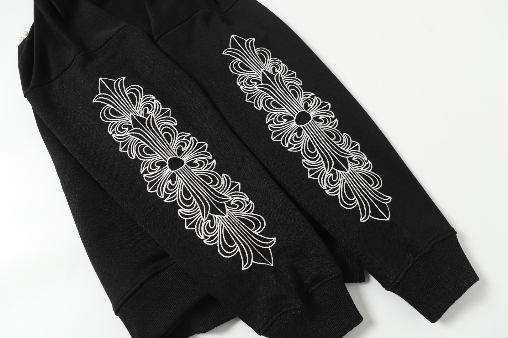 【CHROME HEARTS】クロムハーツ パーカー