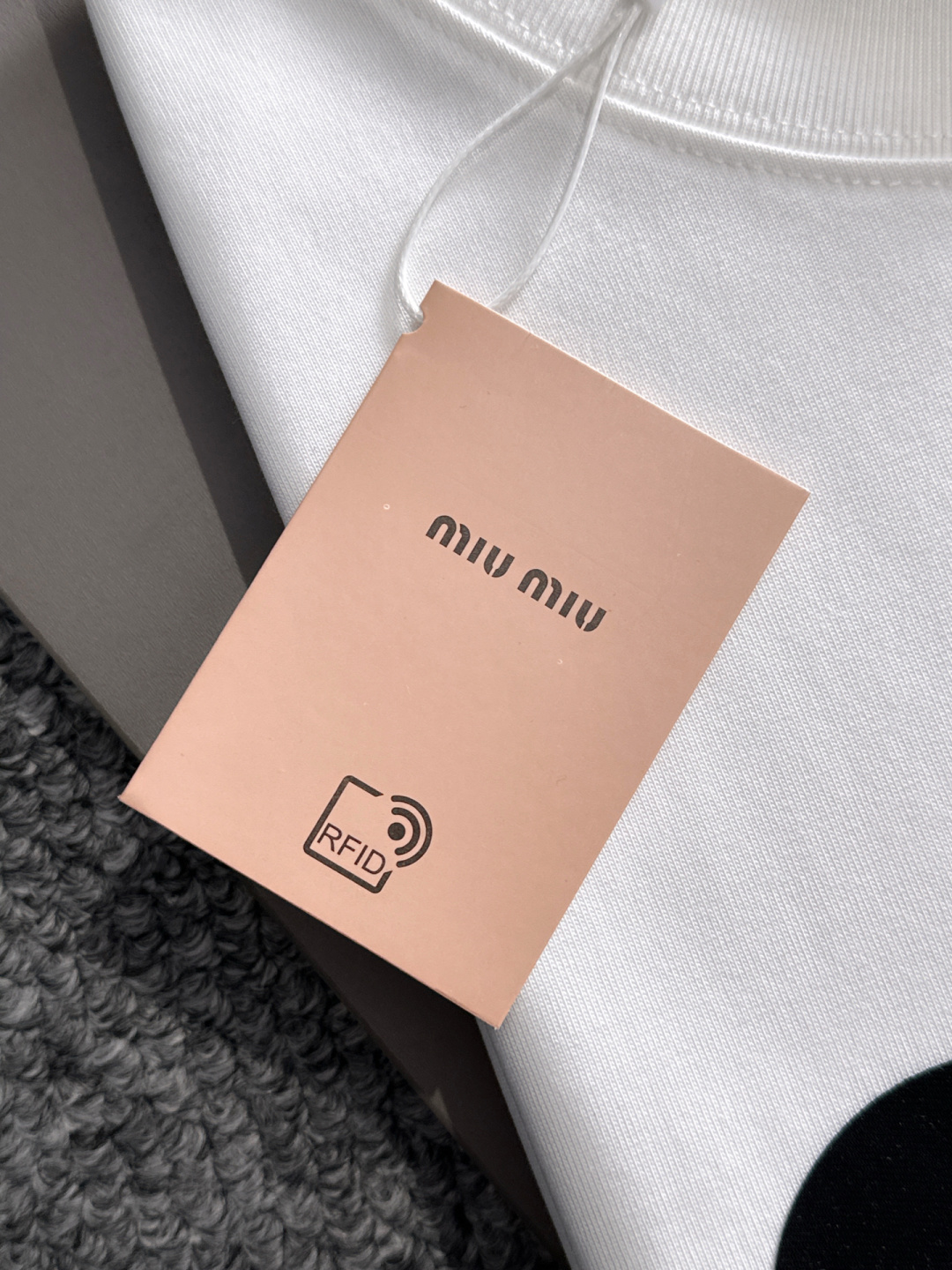 【MIU MIU】半袖 T シャツ