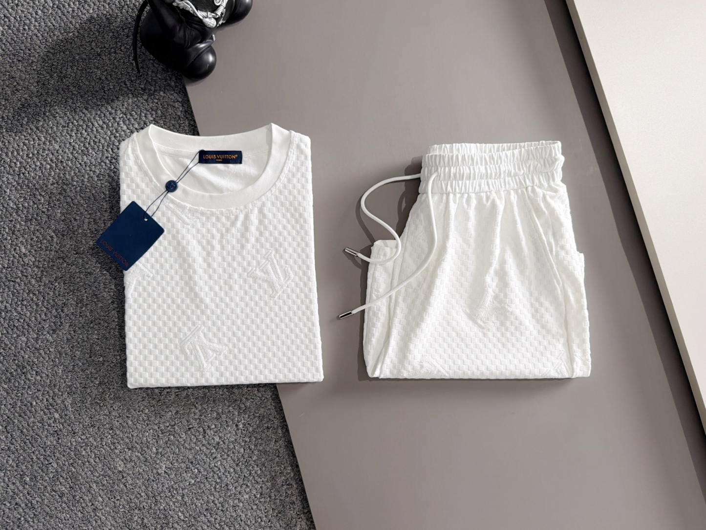 【LOUIS VUITTON】半袖T シャツショートパンツ セットアップ