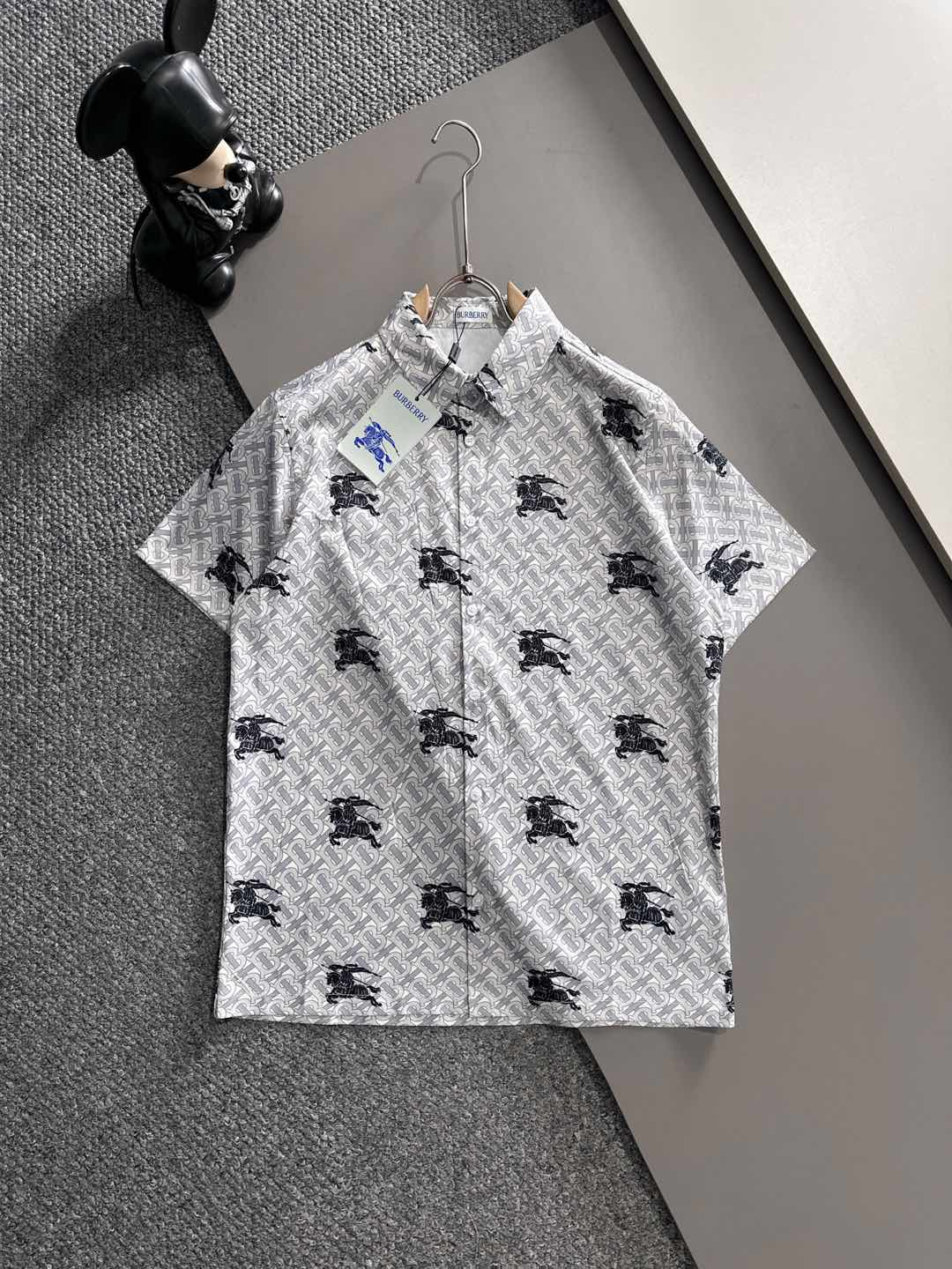 【BURBERRY】半袖シャツショートパンツ セットアップ