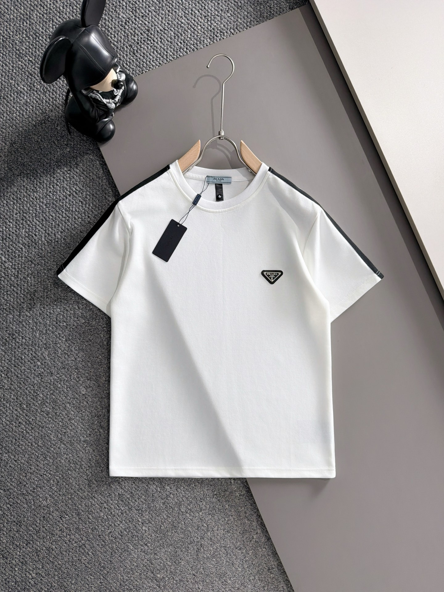 【PRADA】半袖T シャツショートパンツ セットアップ