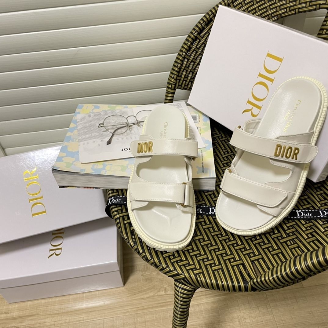 【Dior】Dioract Slide サンダル ロゴ 主役級の足元 Lambskin