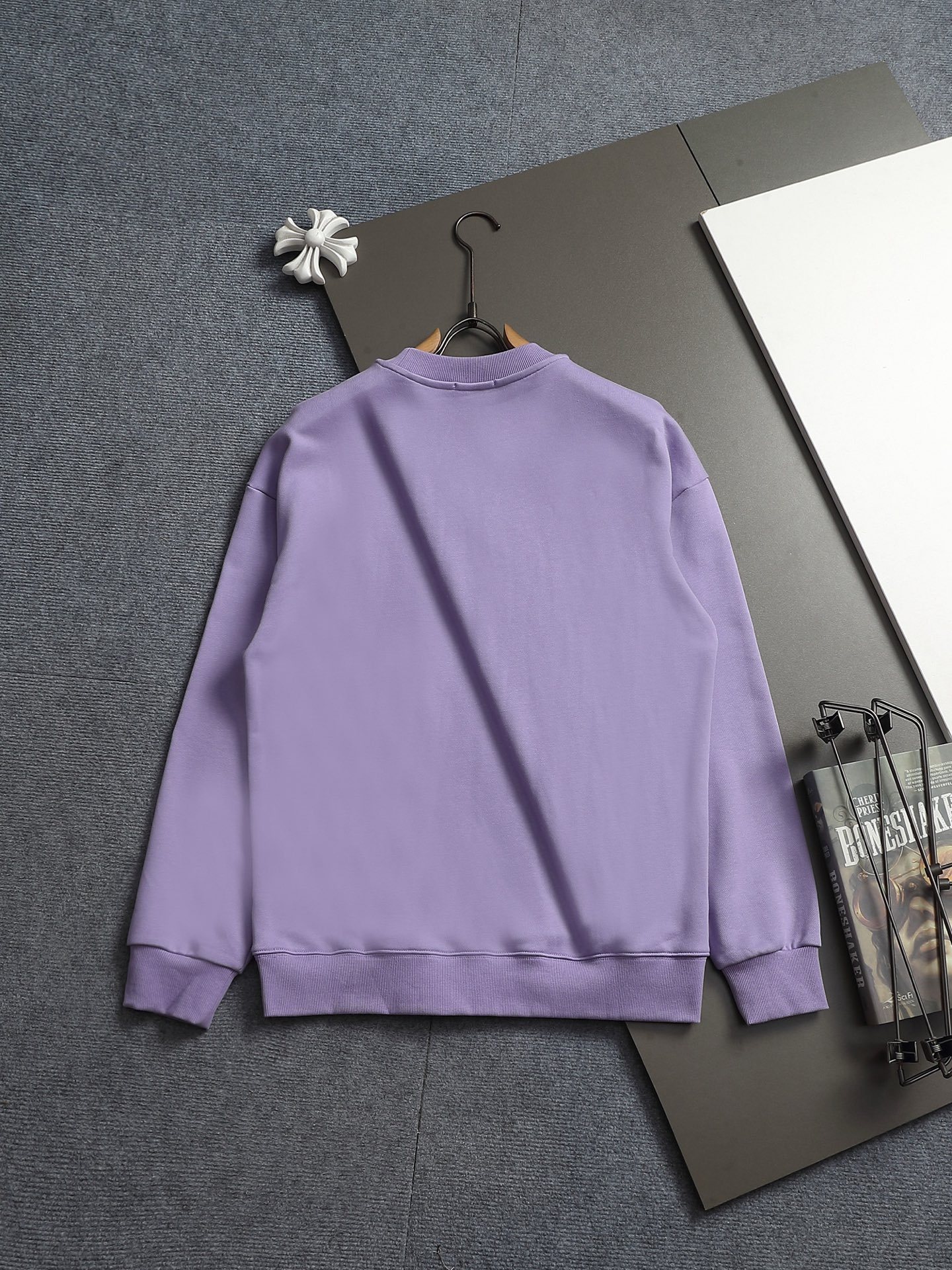 【LOEWE】刺繍長袖 T シャツ