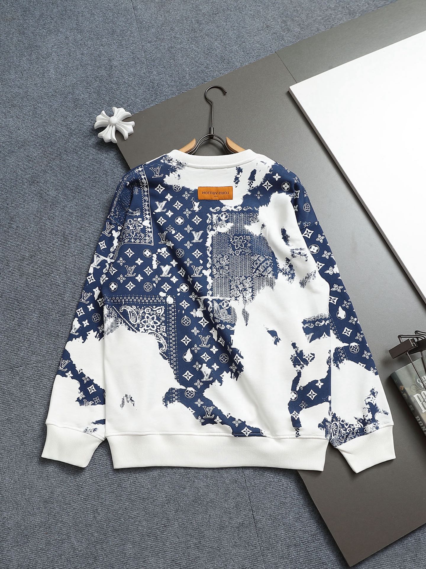 【LOUIS VUITTON】長袖 T シャツ