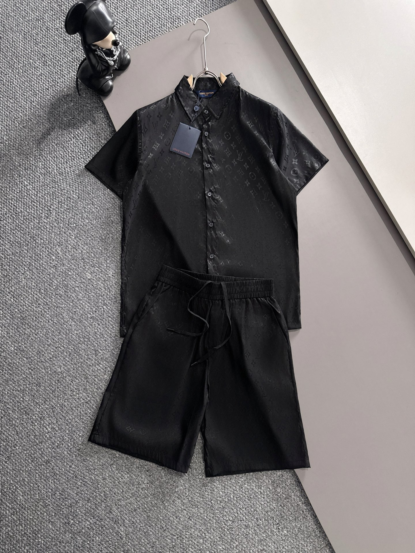 【LOUIS VUITTON】半袖シャツショートパンツ セットアップ