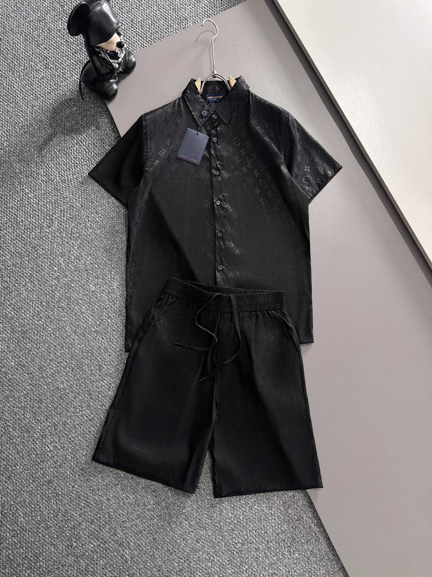 【LOUIS VUITTON】半袖シャツショートパンツ セットアップ