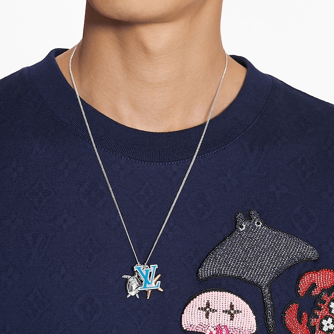 Louis Vuitton（ルイヴィトン）ペンダント・LVタートル