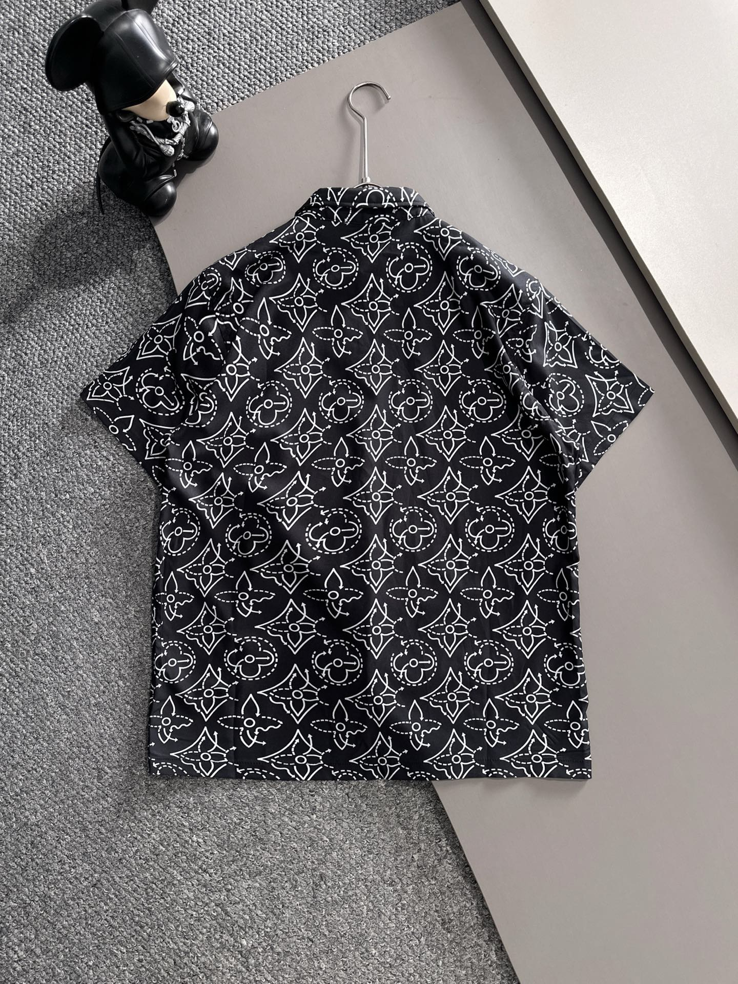 【LOUIS VUITTON】半袖シャツショートパンツ セットアップ