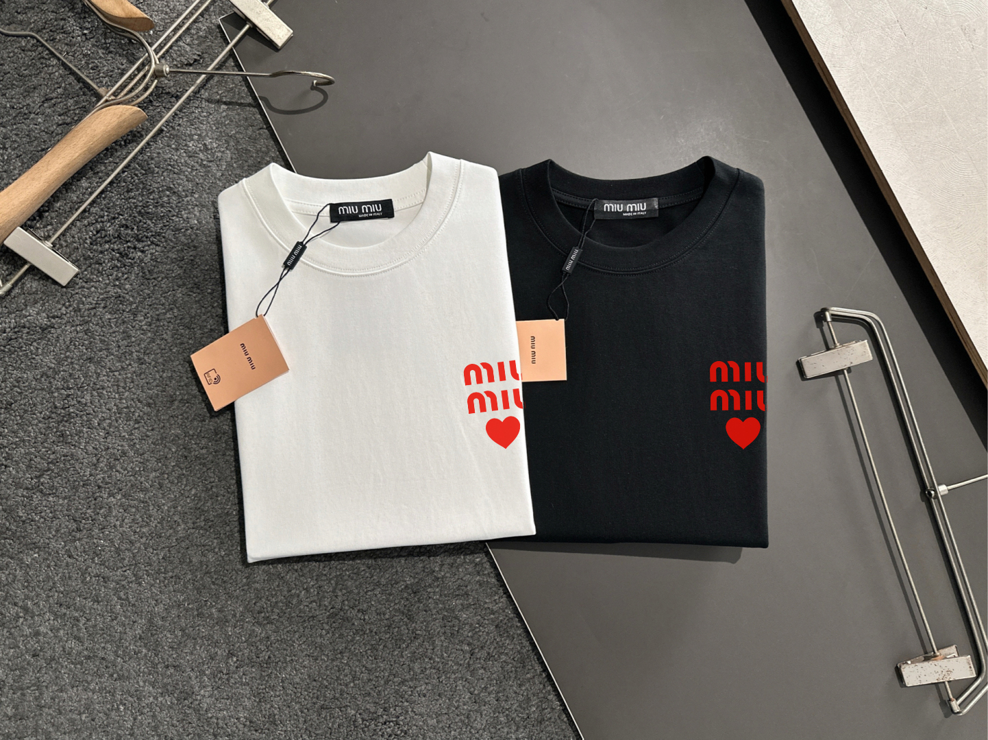【MIU MIU】半袖 T シャツ
