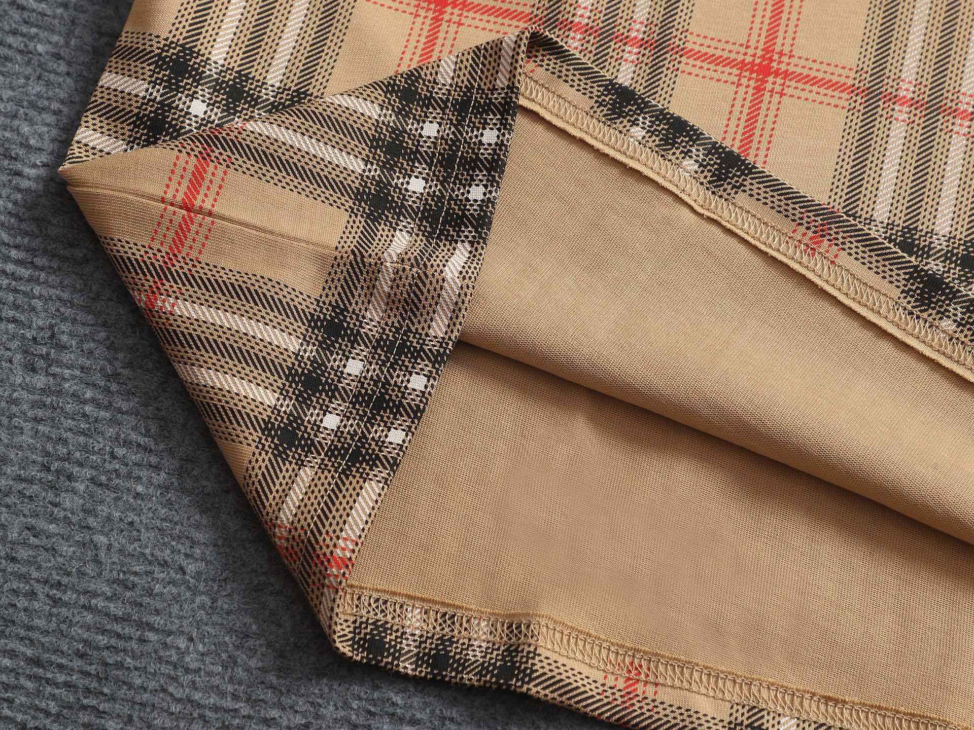  【BURBERRY】半袖 T シャツ