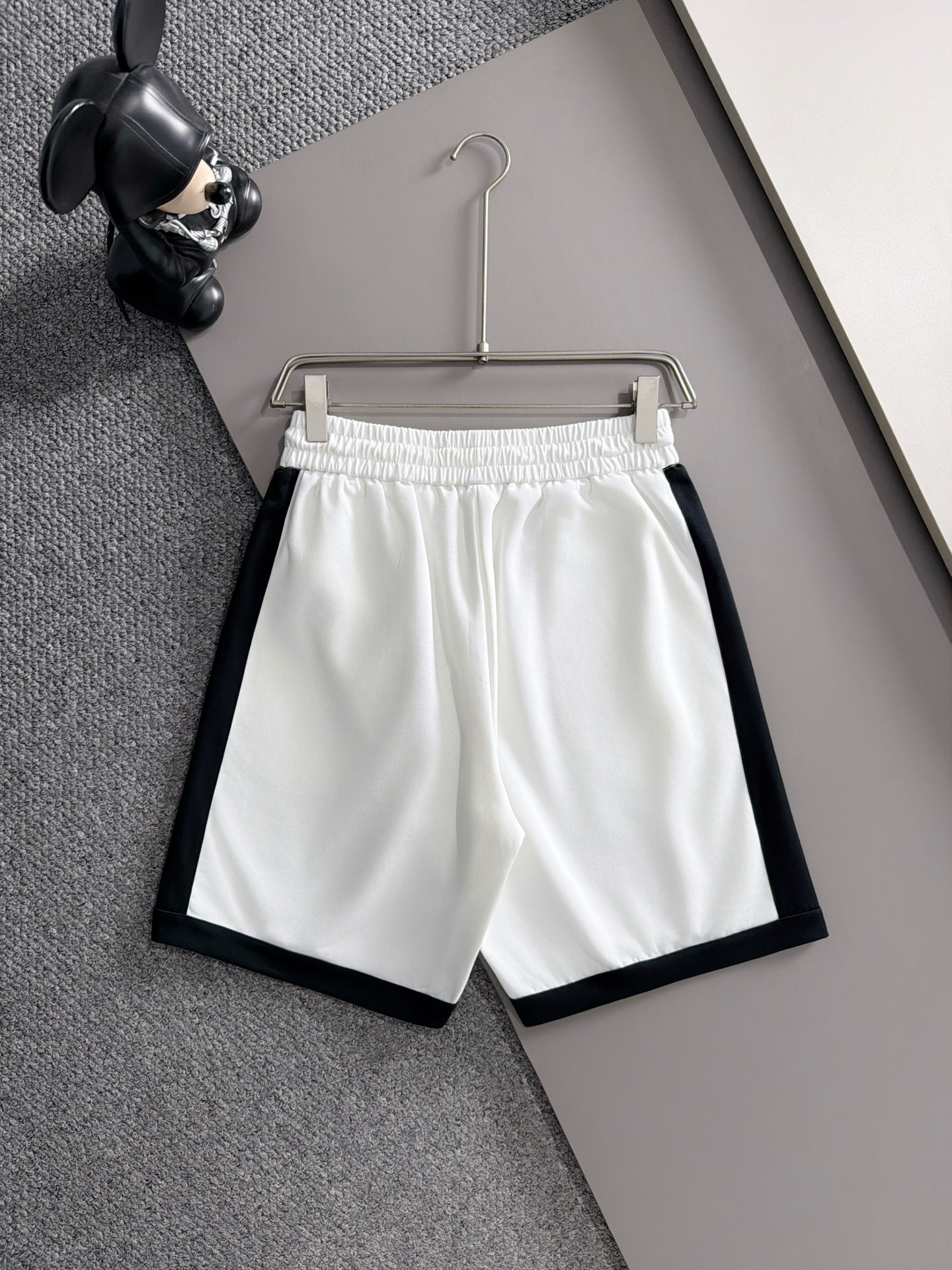 【LOUIS VUITTON】半袖T シャツショートパンツ セットアップ