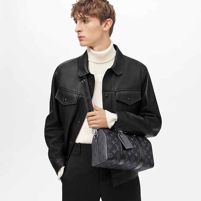 Louis Vuitton （ルイヴィトン）ショルダーバッグ M45936