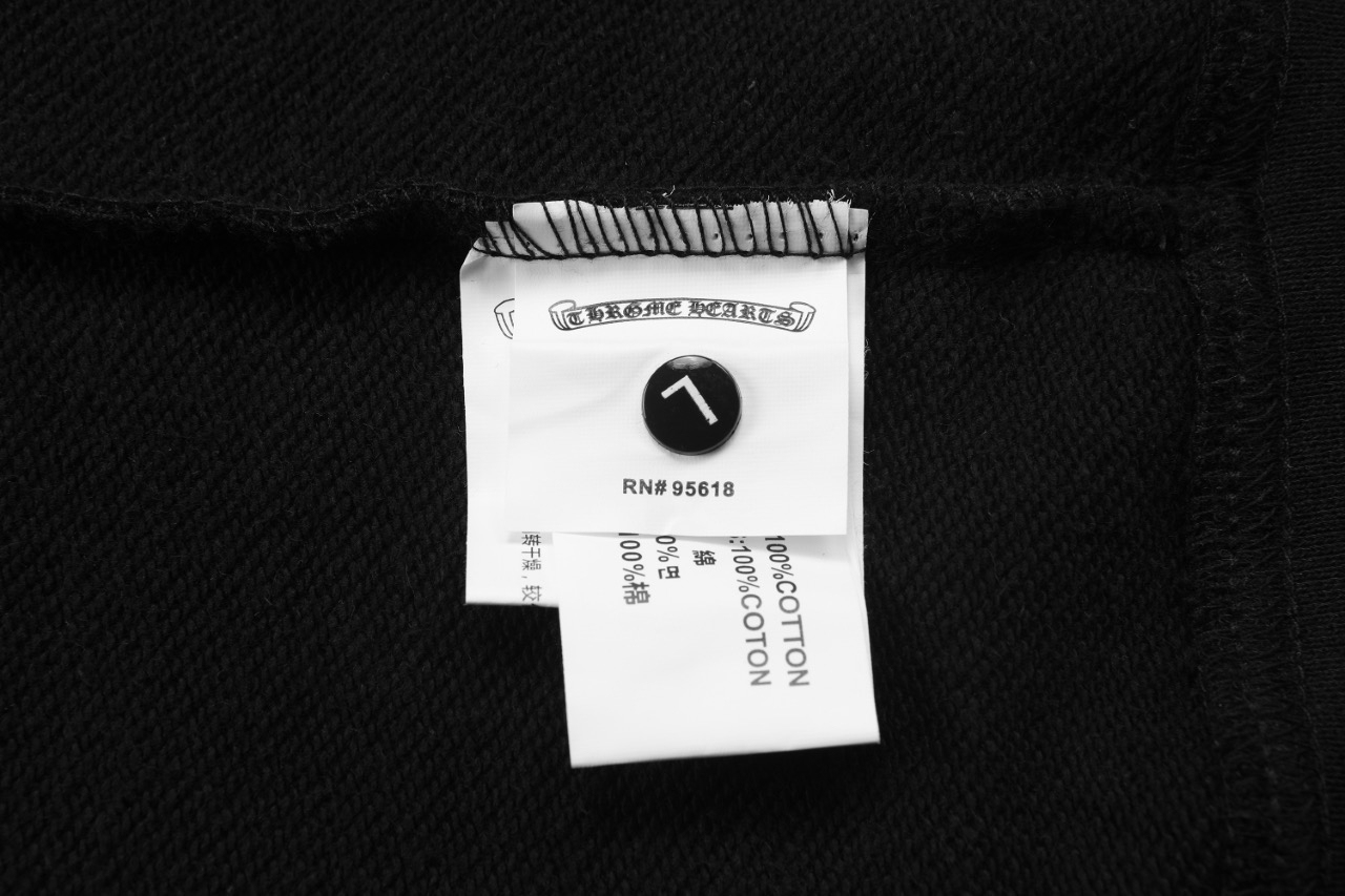 【CHROME HEARTS】パーカー