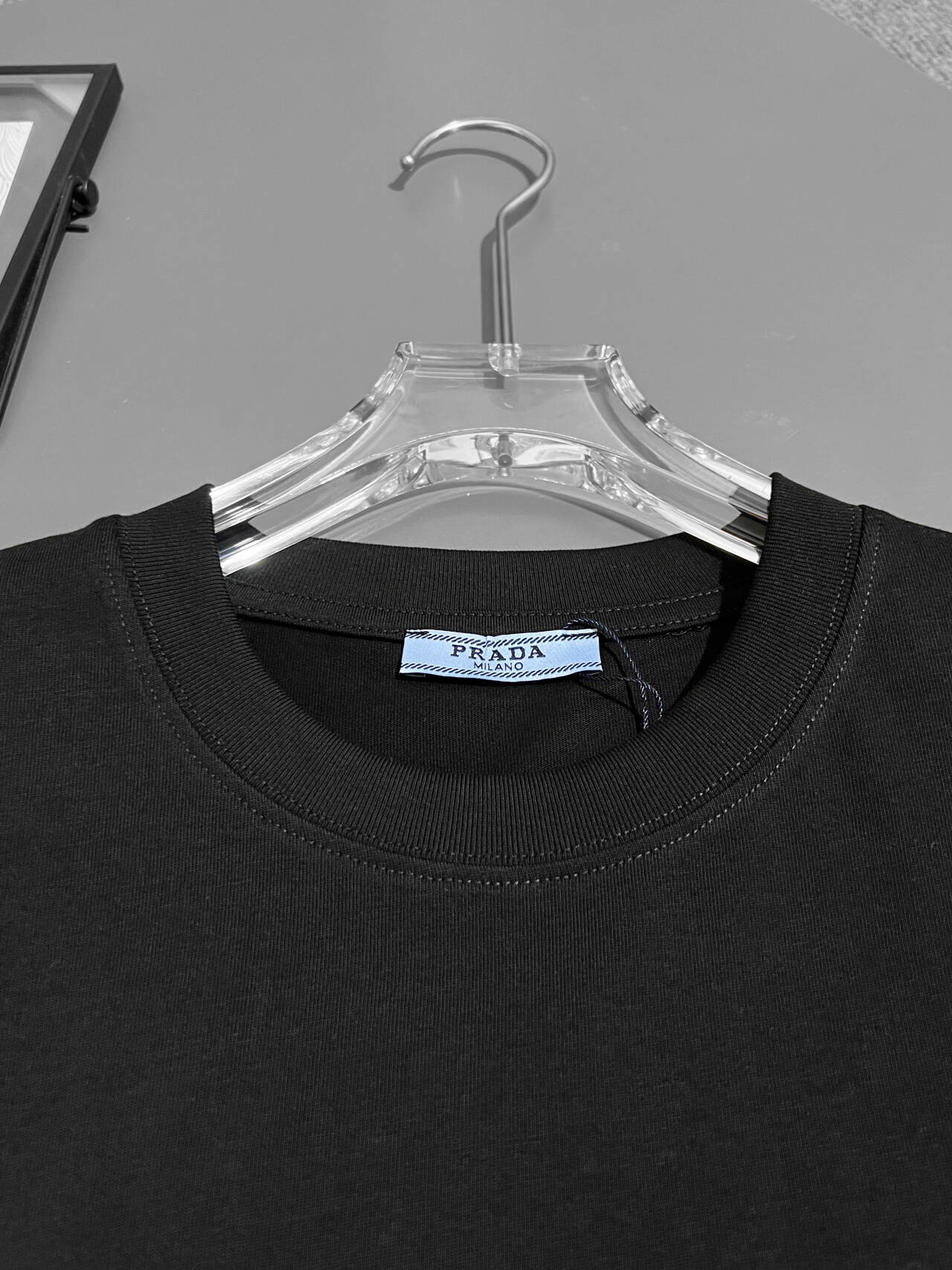 【PRADA】半袖 T シャツ