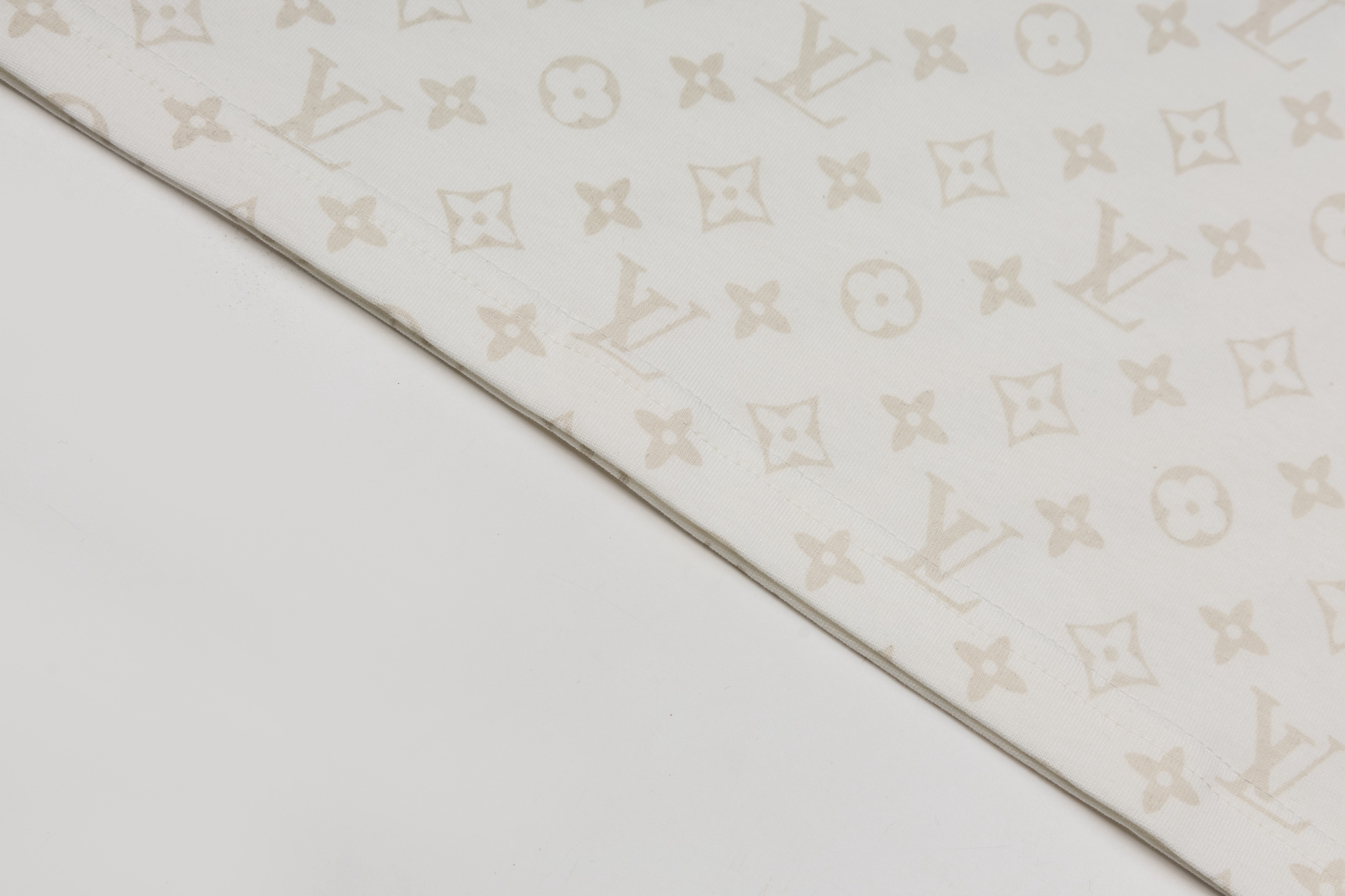 【LOUIS VUITTON】半袖 T シャツ