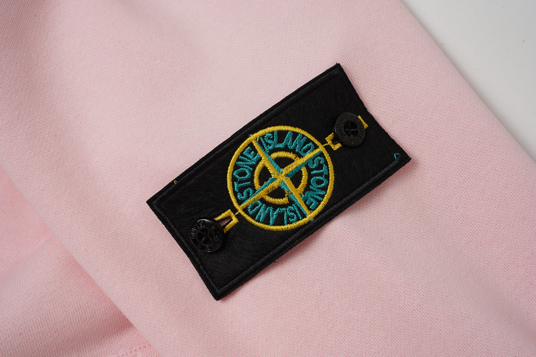 【STONE ISLAND】ジップアップパーカー