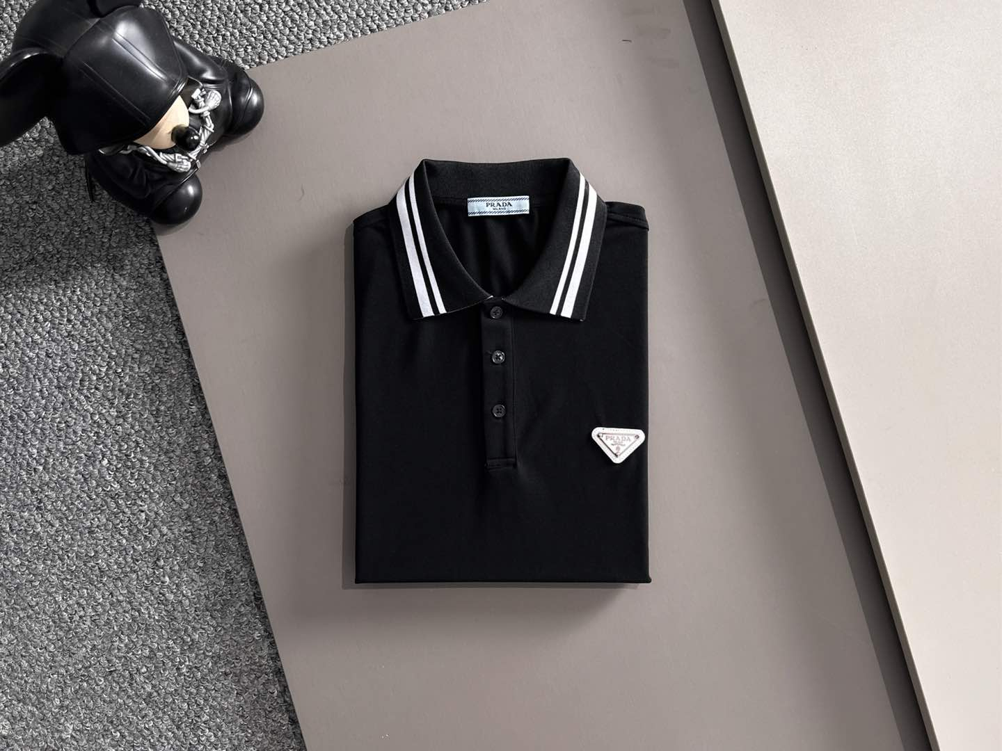 【PRADA】半袖ポロシャツ