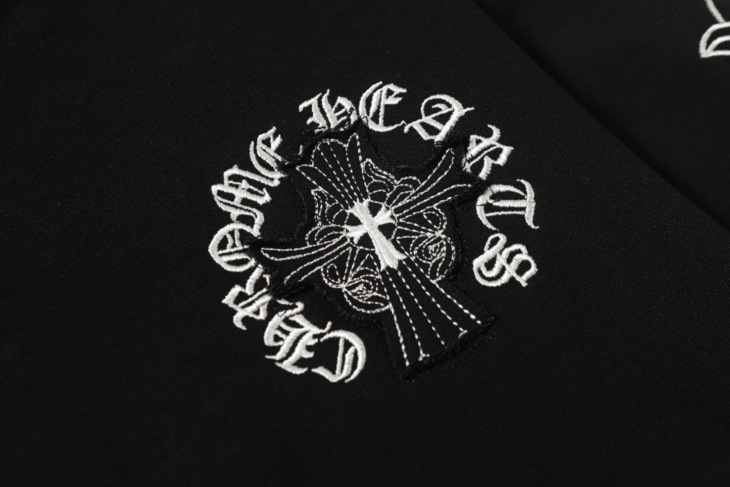【CHROME HEARTS】クロムハーツ パーカー