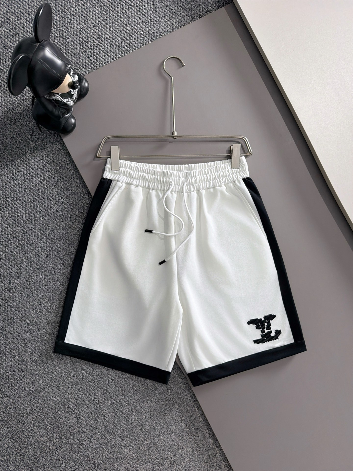 【LOUIS VUITTON】半袖T シャツショートパンツ セットアップ