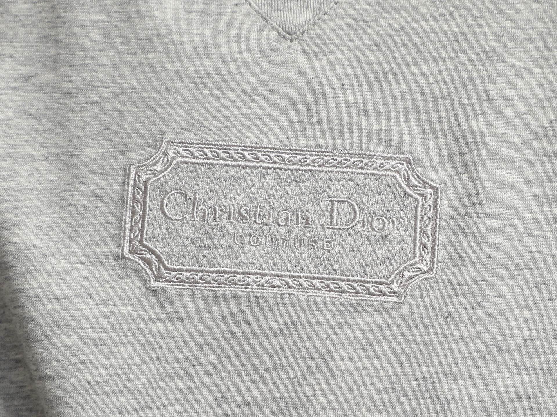 【DIOR】刺繍 半袖 T シャツ