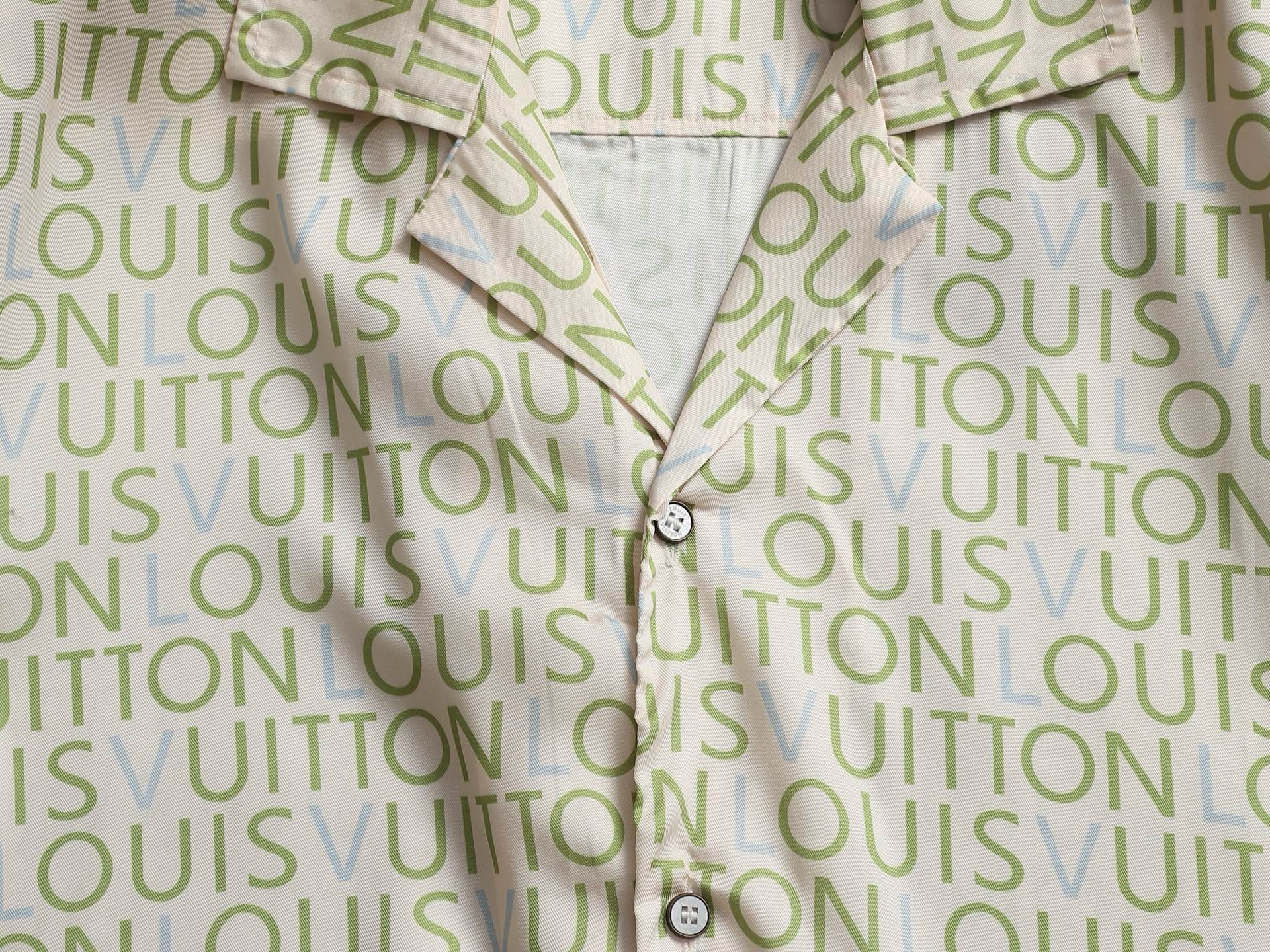 【LOUIS VUITTON】半袖シャツ
