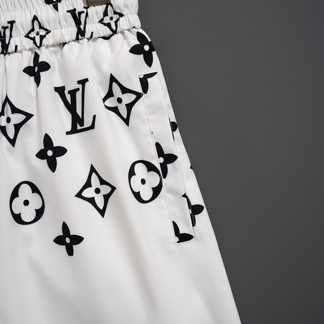 【LOUIS VUITTON】ショートパンツ