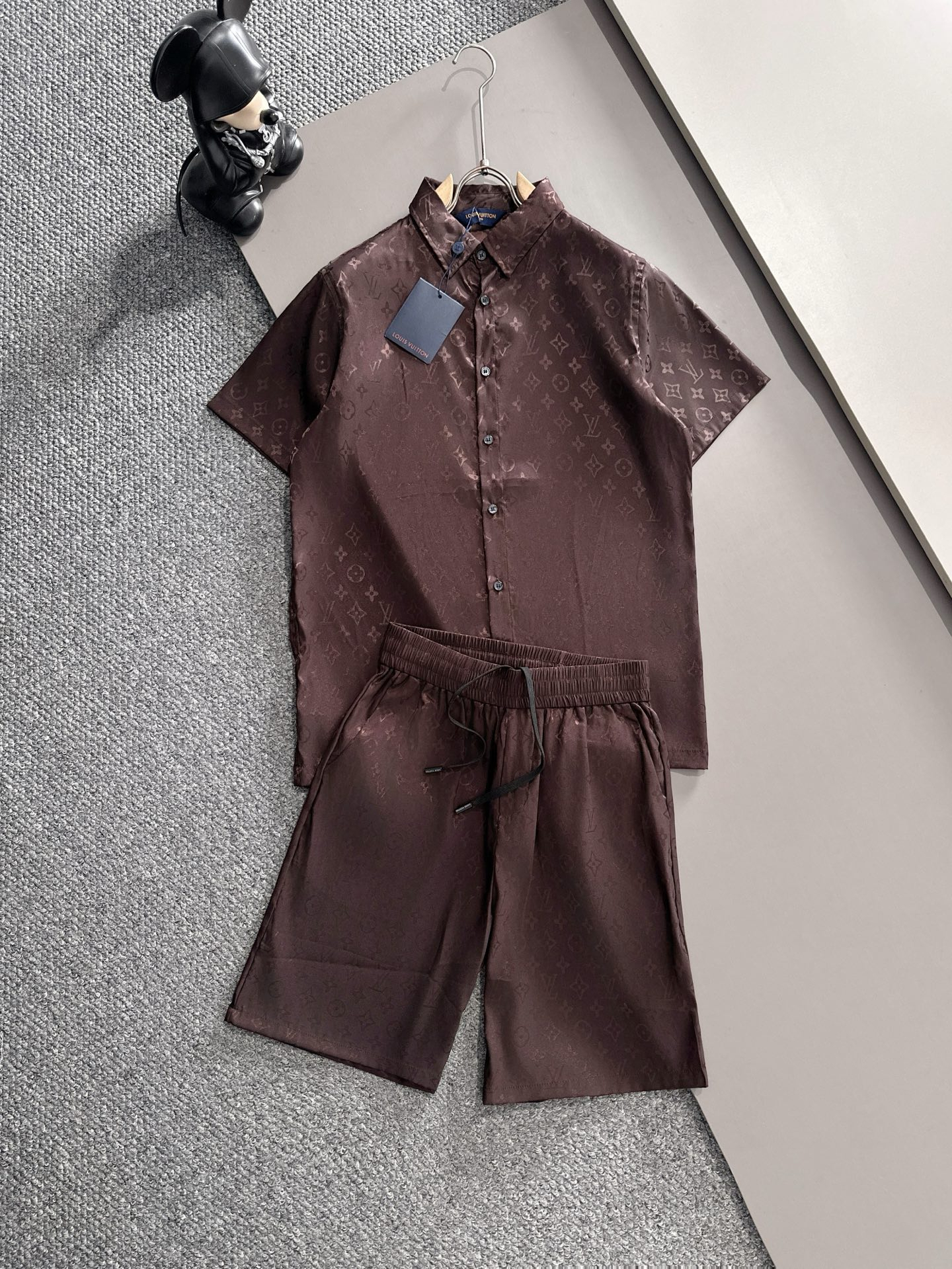 【LOUIS VUITTON】半袖シャツショートパンツ セットアップ